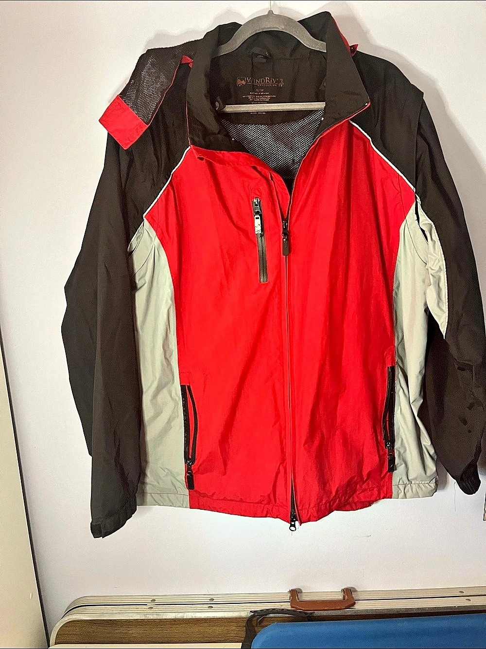 WindRiver Men's Red, Black & Grey Performance Jacket/Windbreaket XL